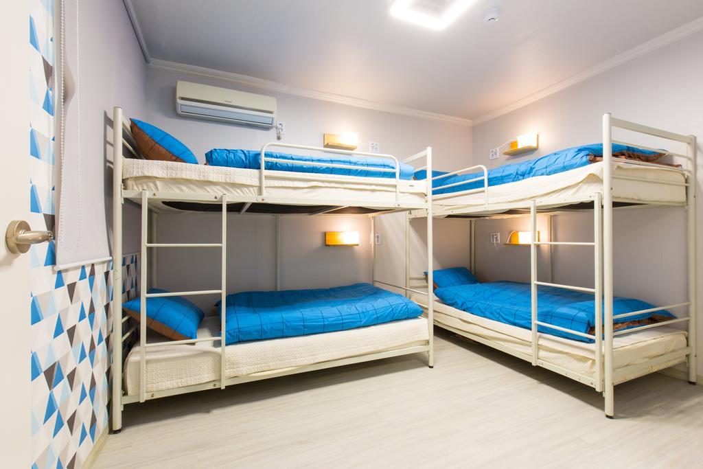 Oh Blue Guesthouse Сеул Стая снимка